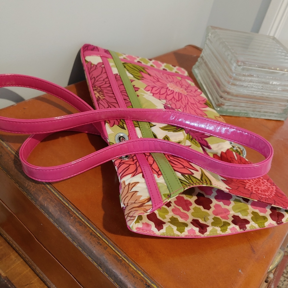 Vera Bradley Crossbody/Fold Pink Floral Flipster - Picture 3 of 8
